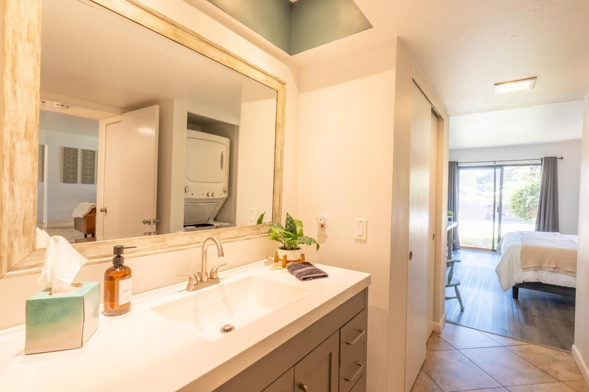 Cozy Sedona Retreat - Pool, Spa, Pickleball 외부 사진