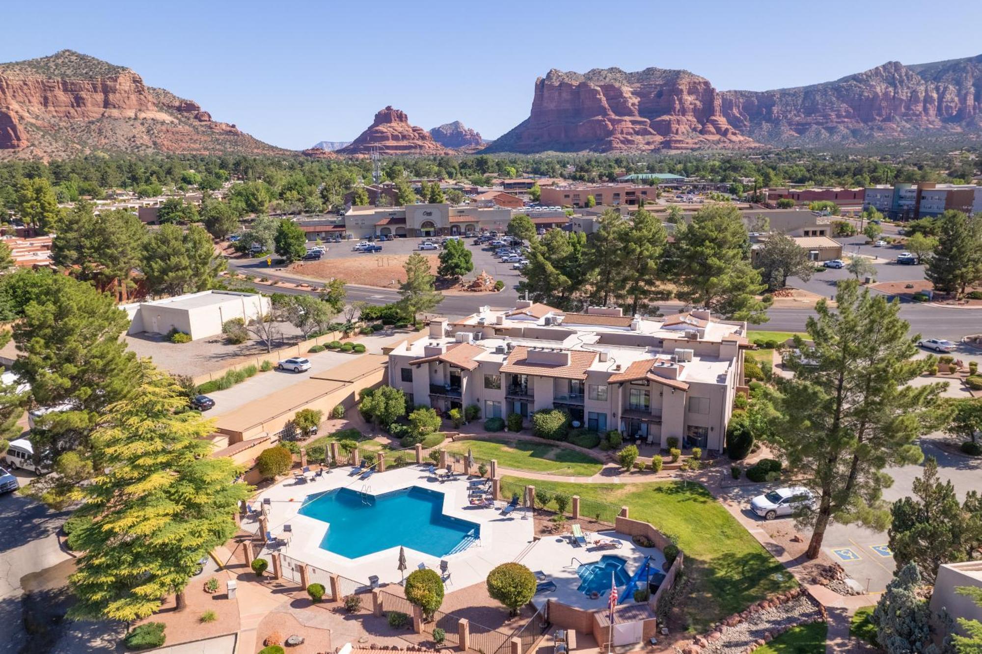 Cozy Sedona Retreat - Pool, Spa, Pickleball 외부 사진